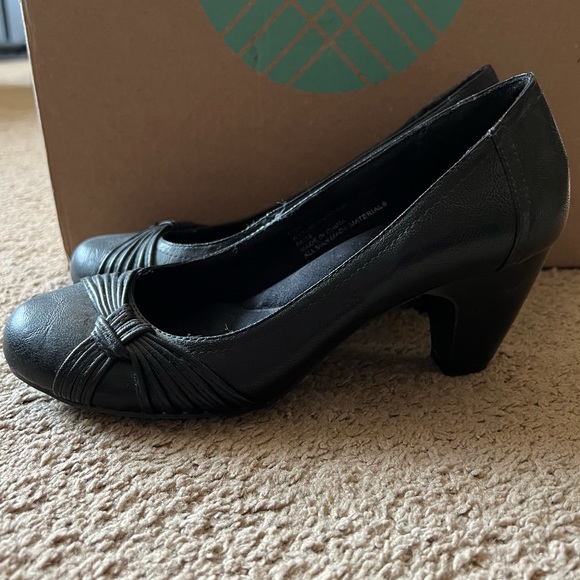 BASS | Black leather chunky heels, women’s 7.5 - Picture 2 of 11